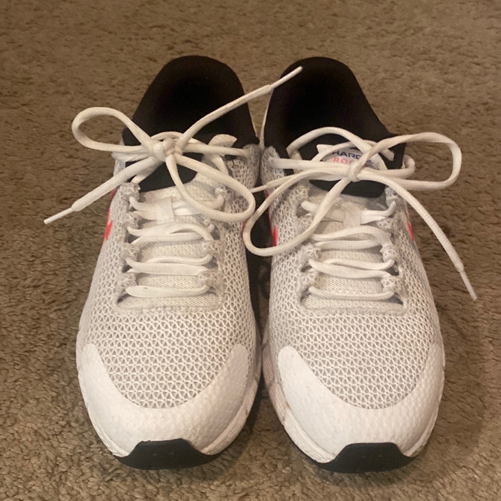 Womens under Armour sneakers size 10